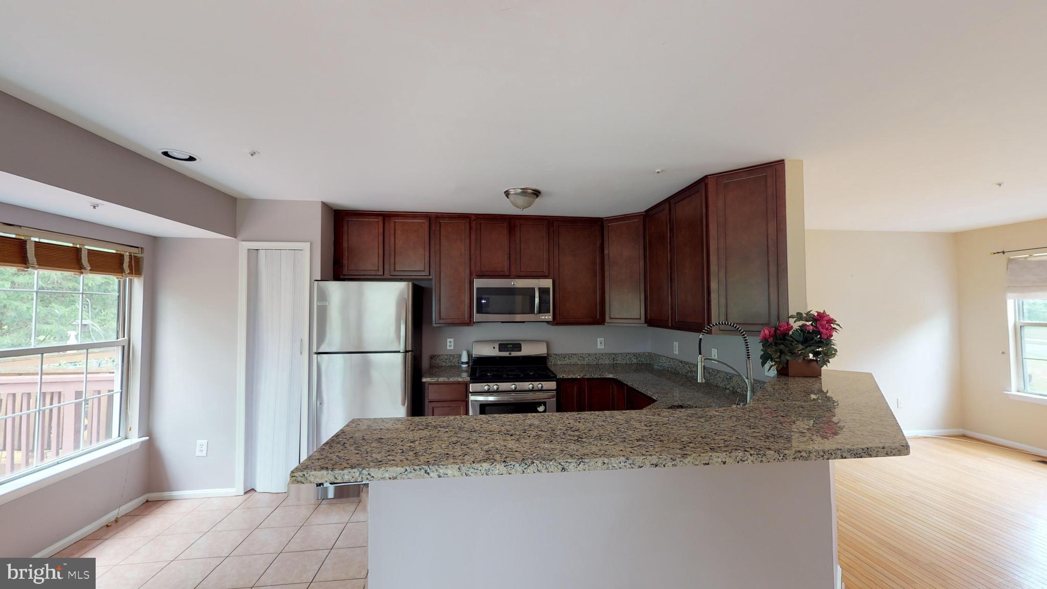 KINGS GRANT - Residential