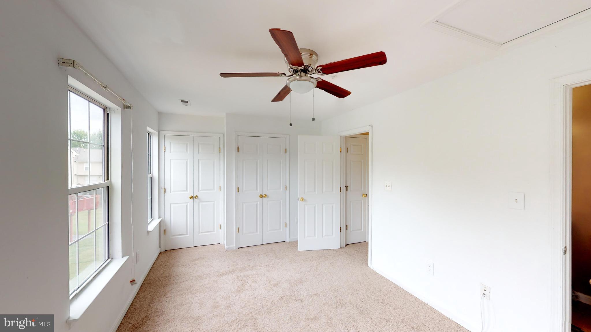 KINGS GRANT - Residential