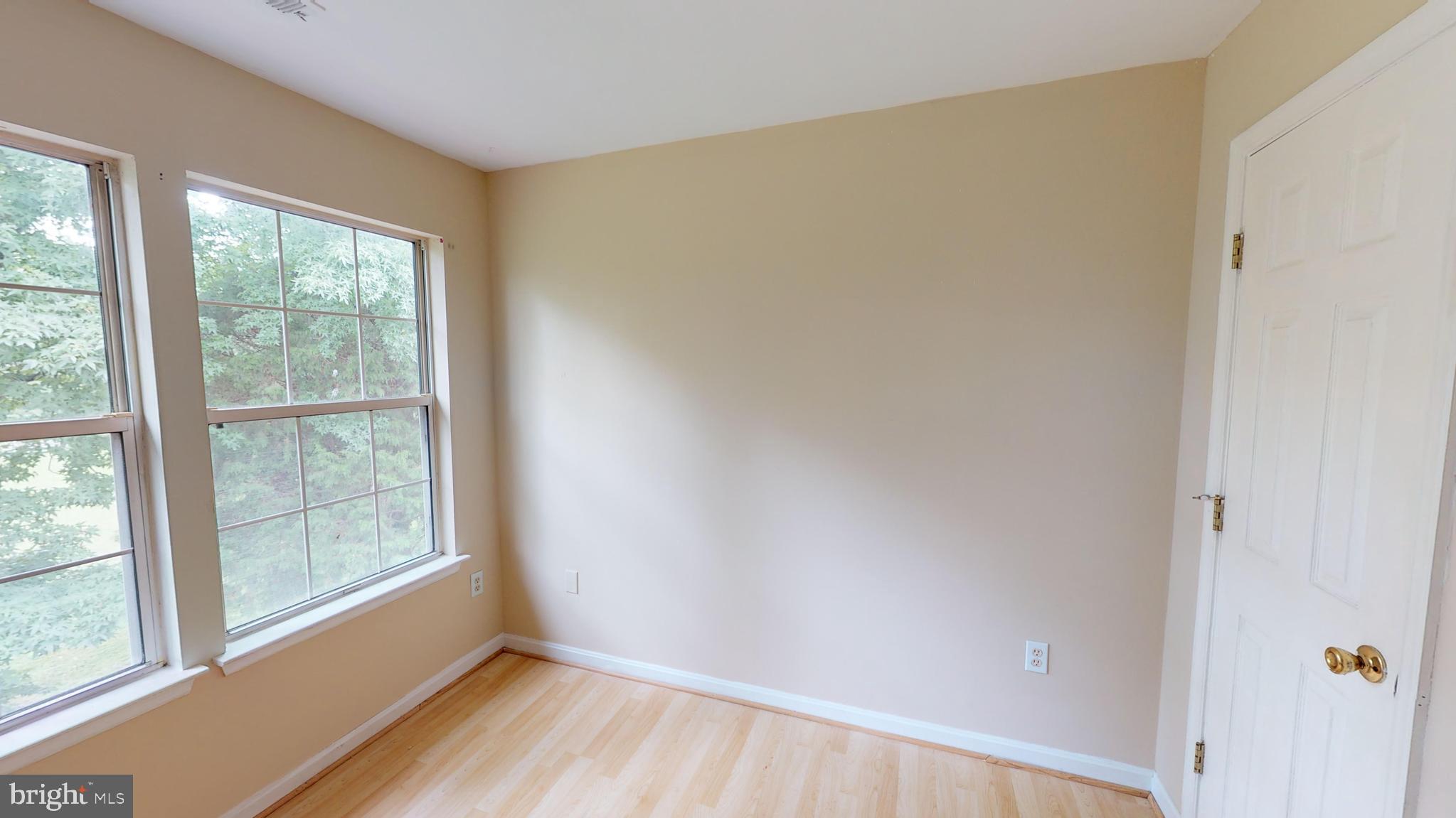 KINGS GRANT - Residential