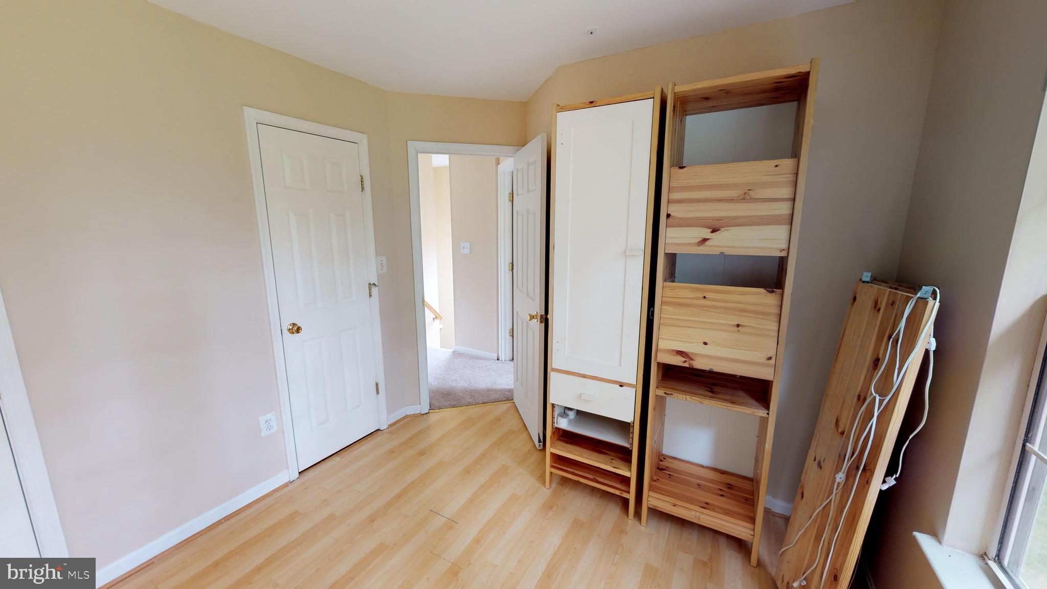 KINGS GRANT - Residential