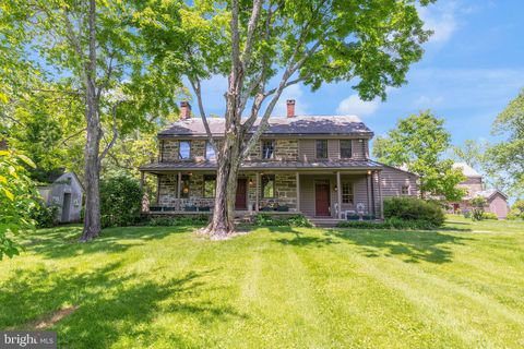82 TORY ROAD PIPERSVILLE PA 18947