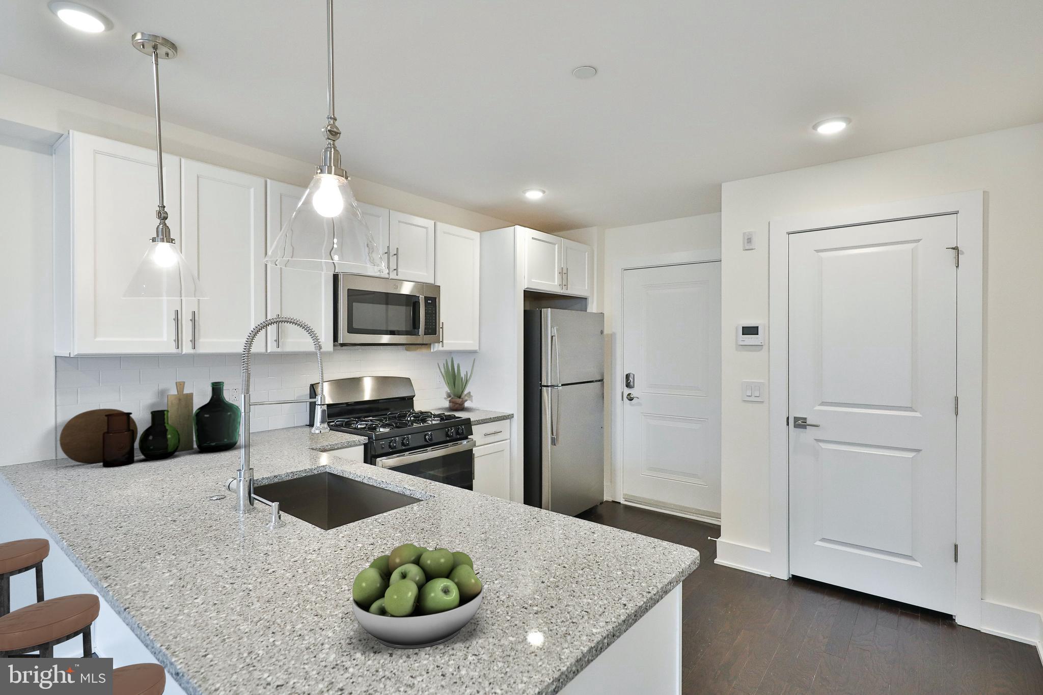 2608 BRADDOCK STREET 3