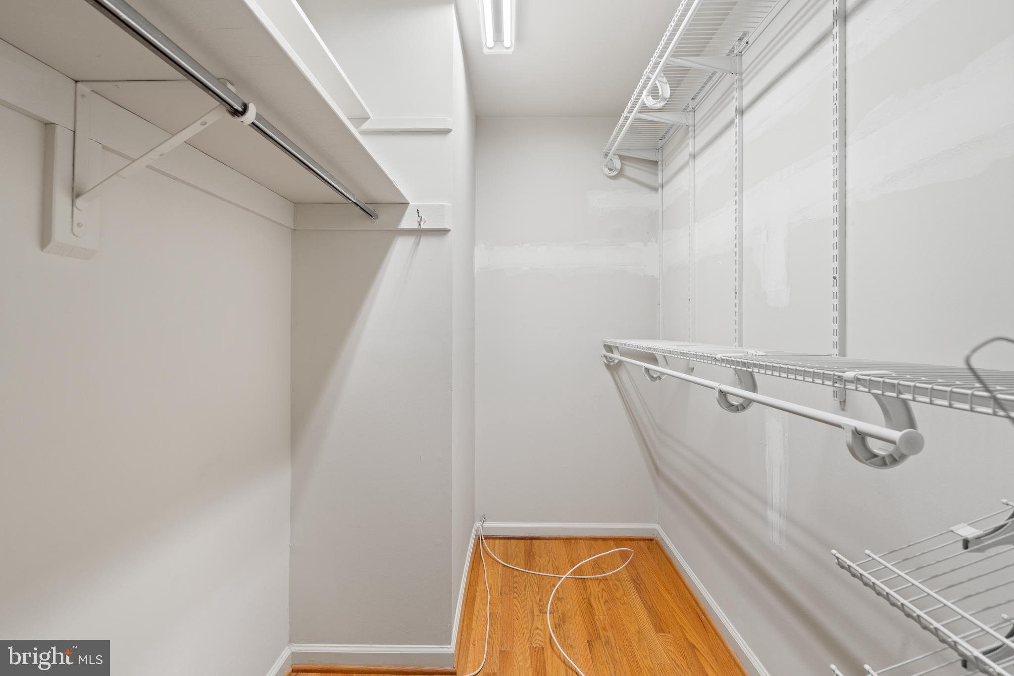 CAMELOT - Residential