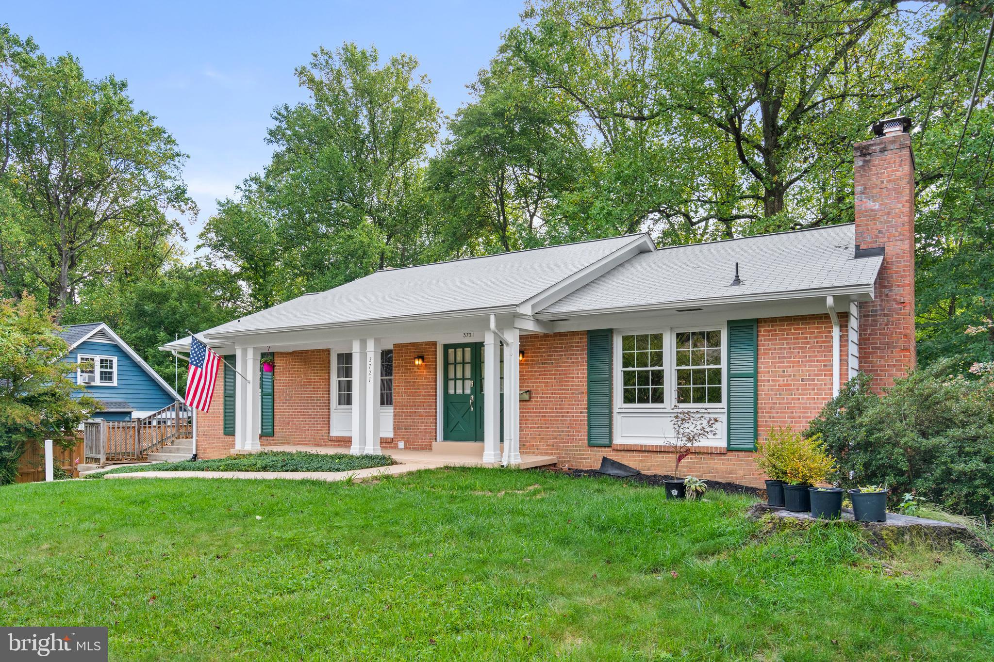 CAMELOT - Residential