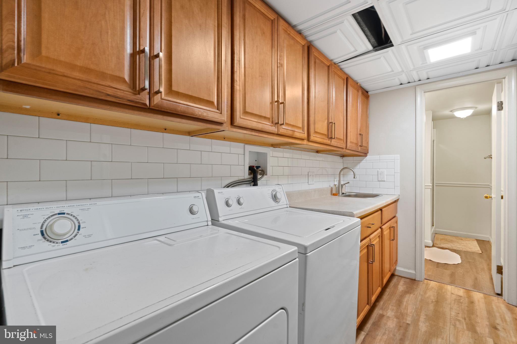 CAMELOT - Residential