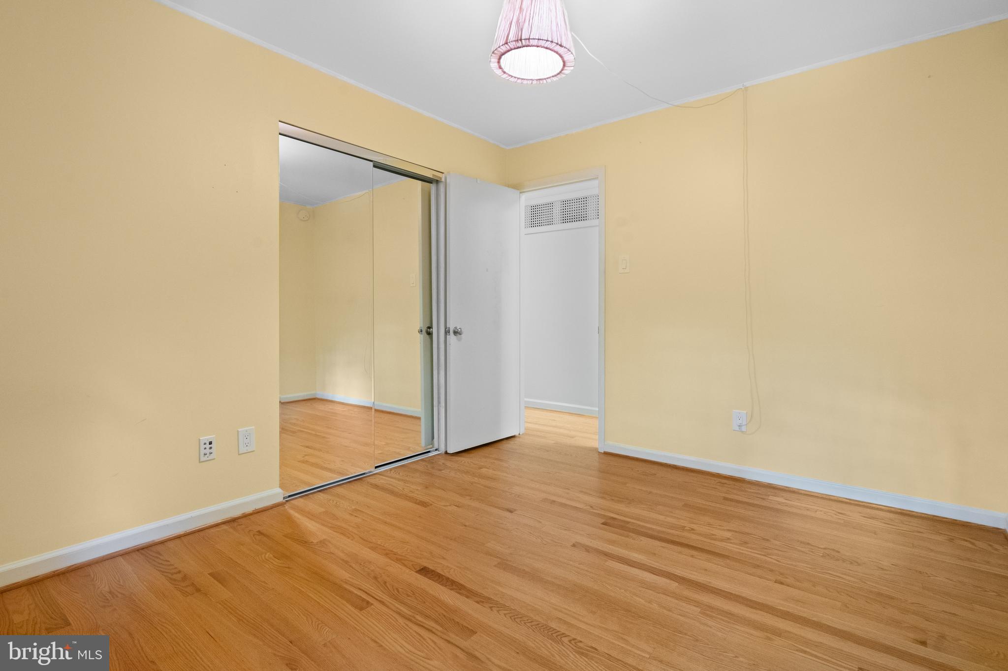 CAMELOT - Residential