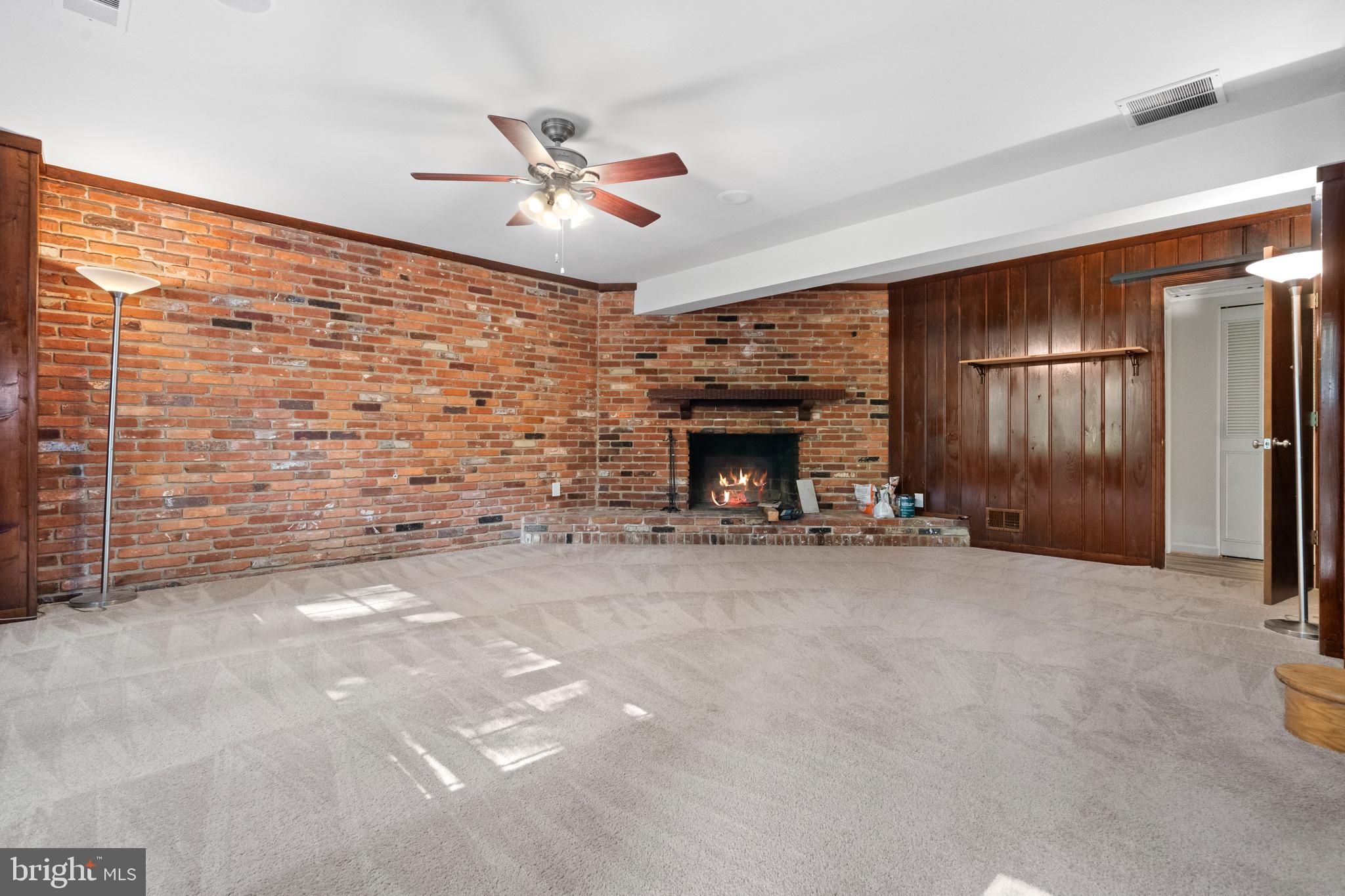 CAMELOT - Residential