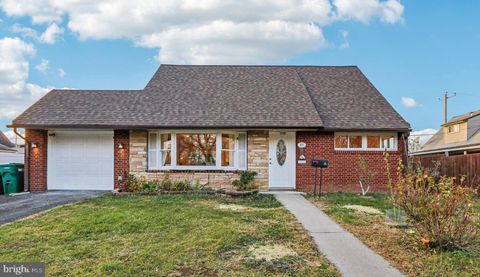 47 PLUMBRIDGE DRIVE LEVITTOWN PA 19056