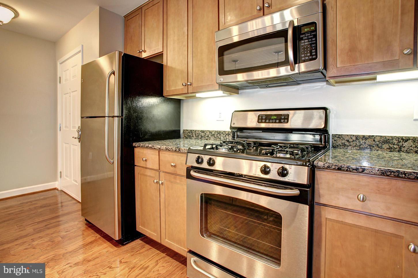 WEST VILLAGE OF SHIRLINGTON - Residential