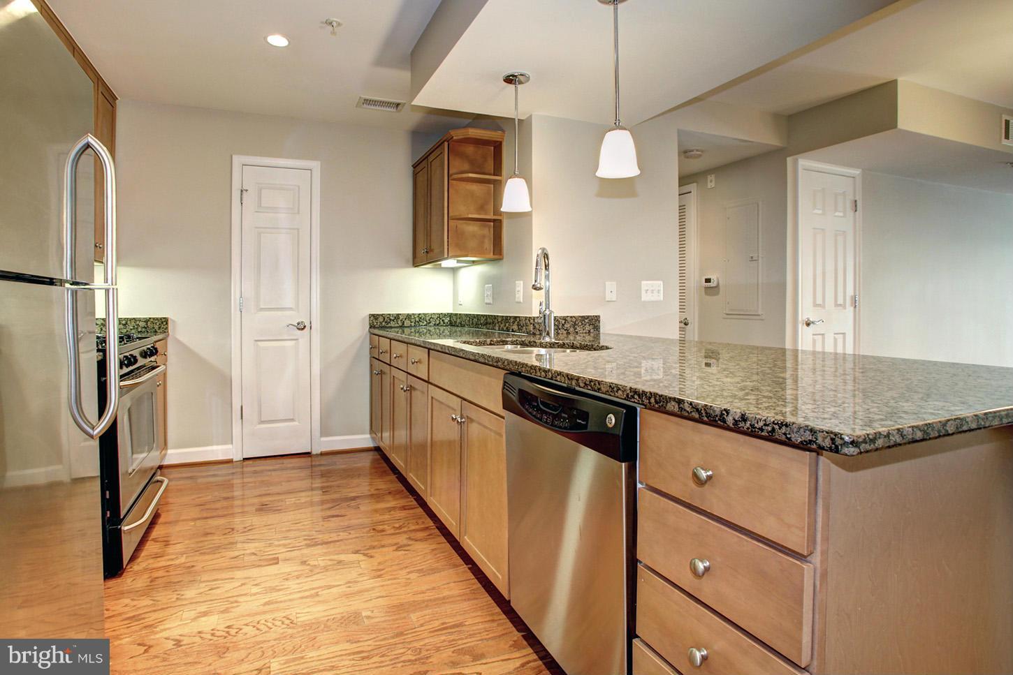 WEST VILLAGE OF SHIRLINGTON - Residential