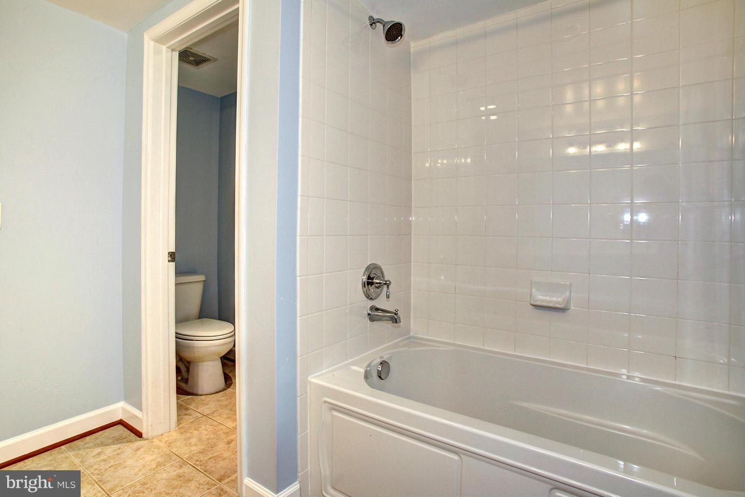 WEST VILLAGE OF SHIRLINGTON - Residential