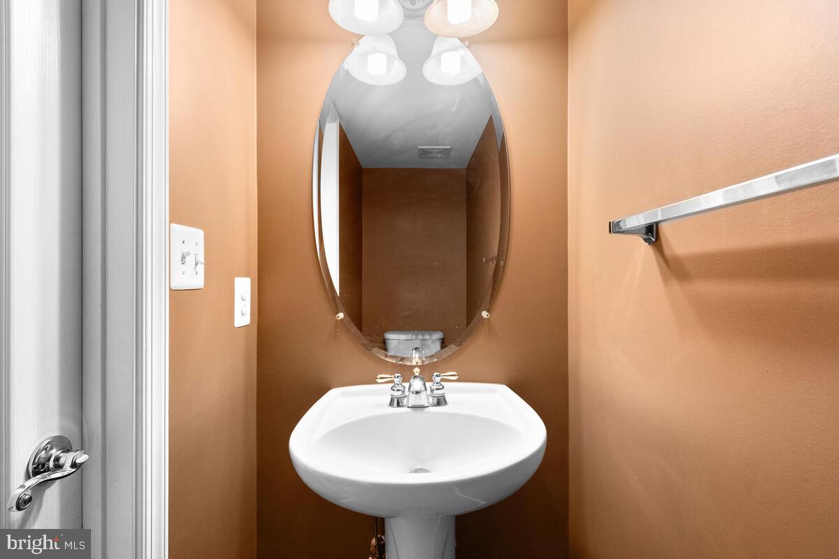 BROADLANDS SOUTH - Residential Lease