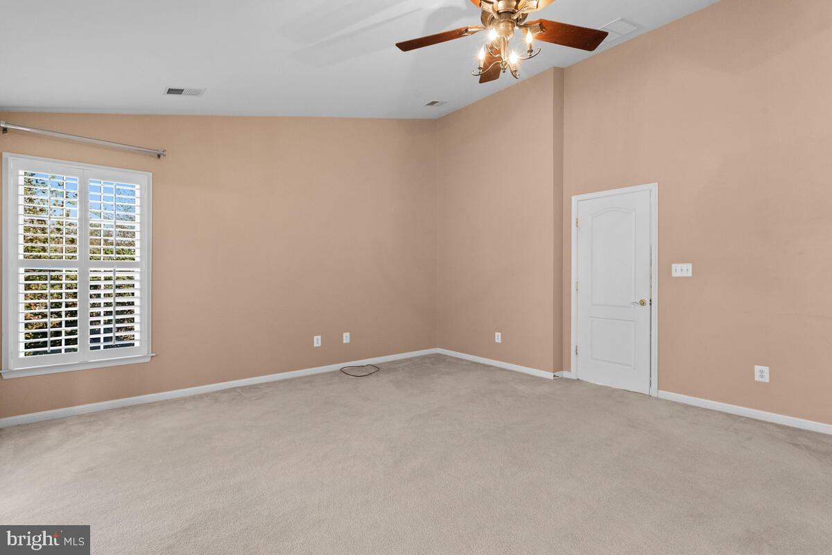 BROADLANDS SOUTH - Residential Lease