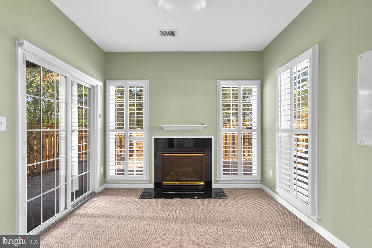 BROADLANDS SOUTH - Residential Lease