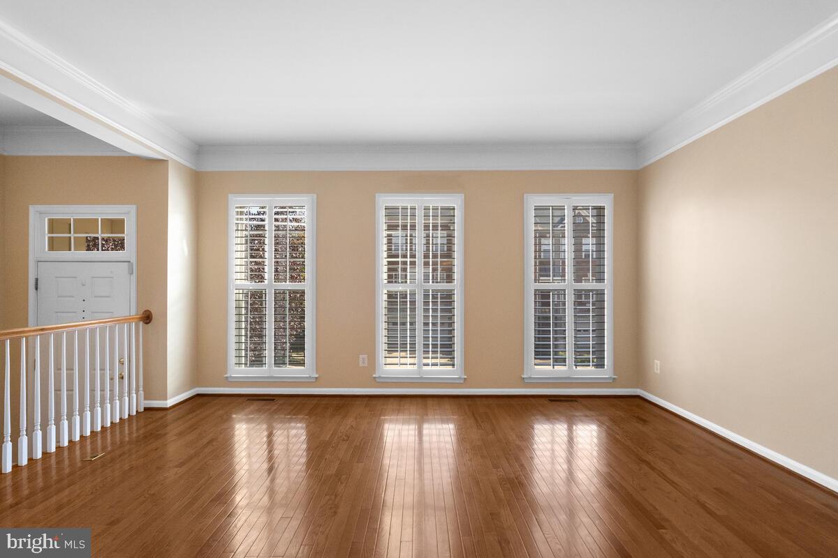 BROADLANDS SOUTH - Residential Lease