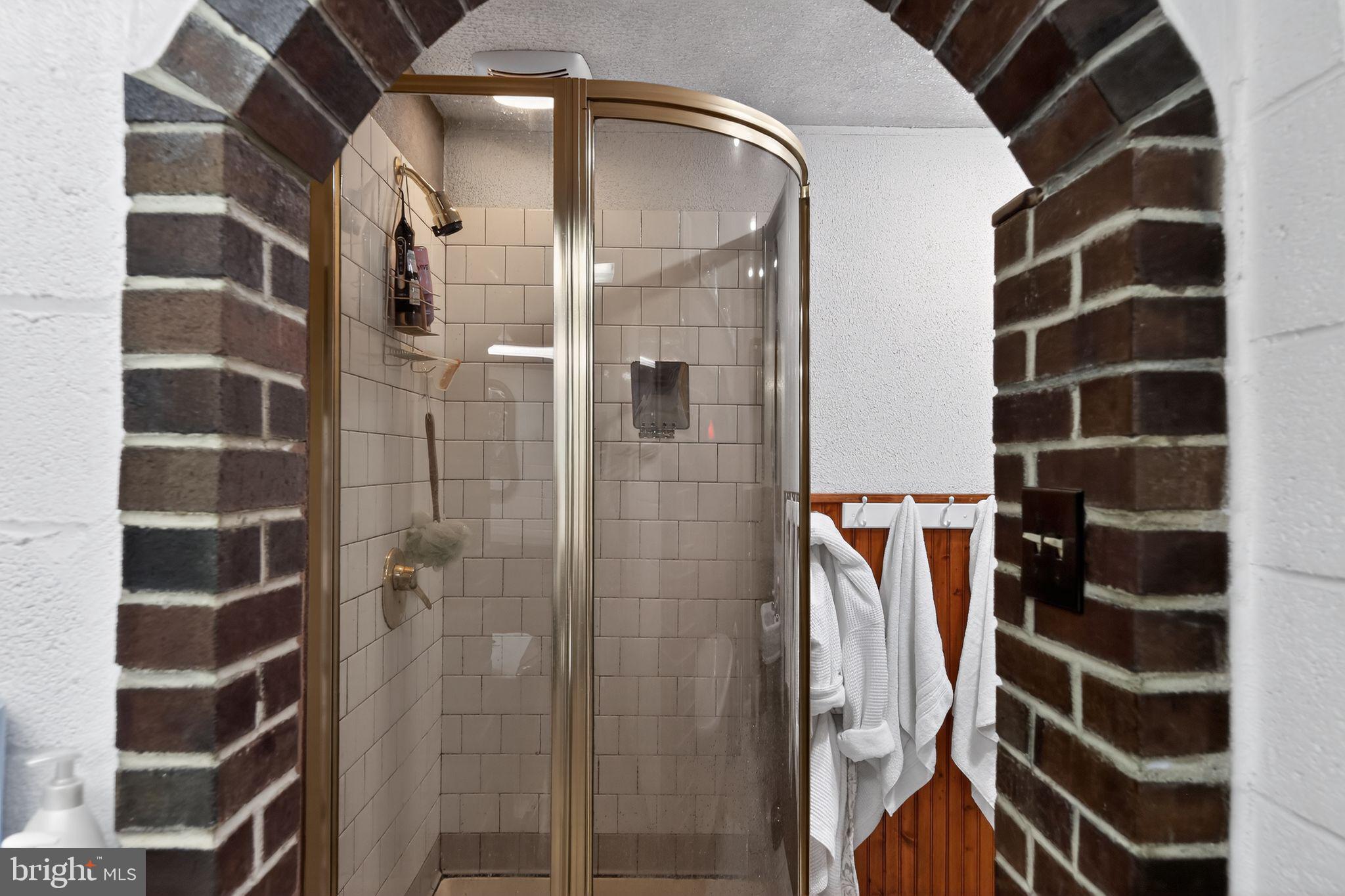 HARROWGATE - Residential