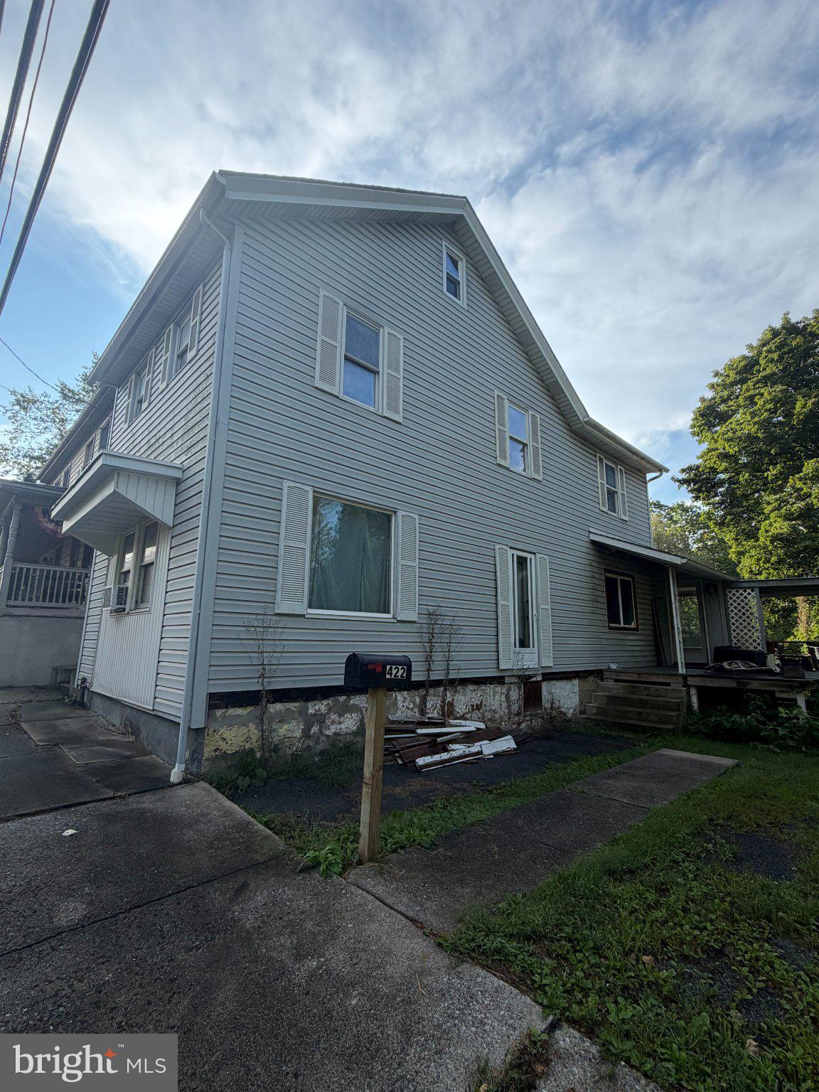 422 E MARKET STREET