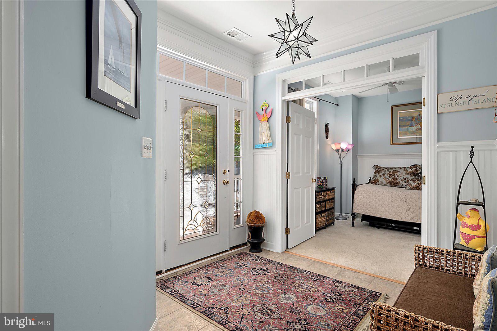 SUNSET ISLAND - Residential