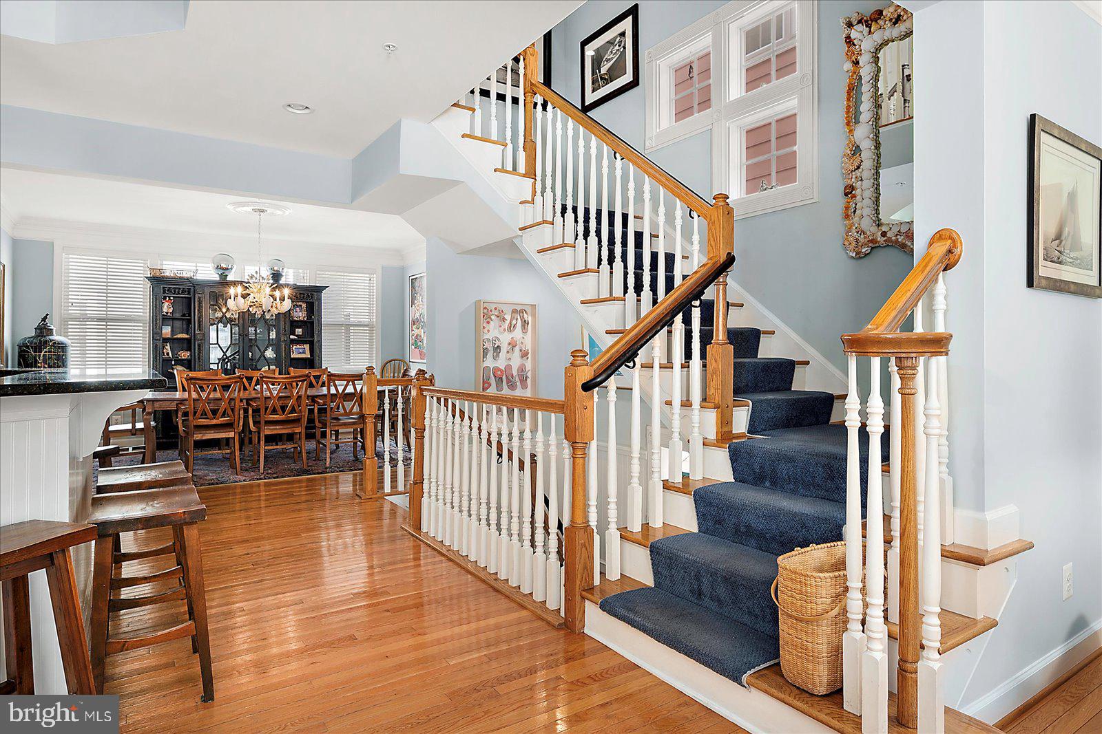 SUNSET ISLAND - Residential