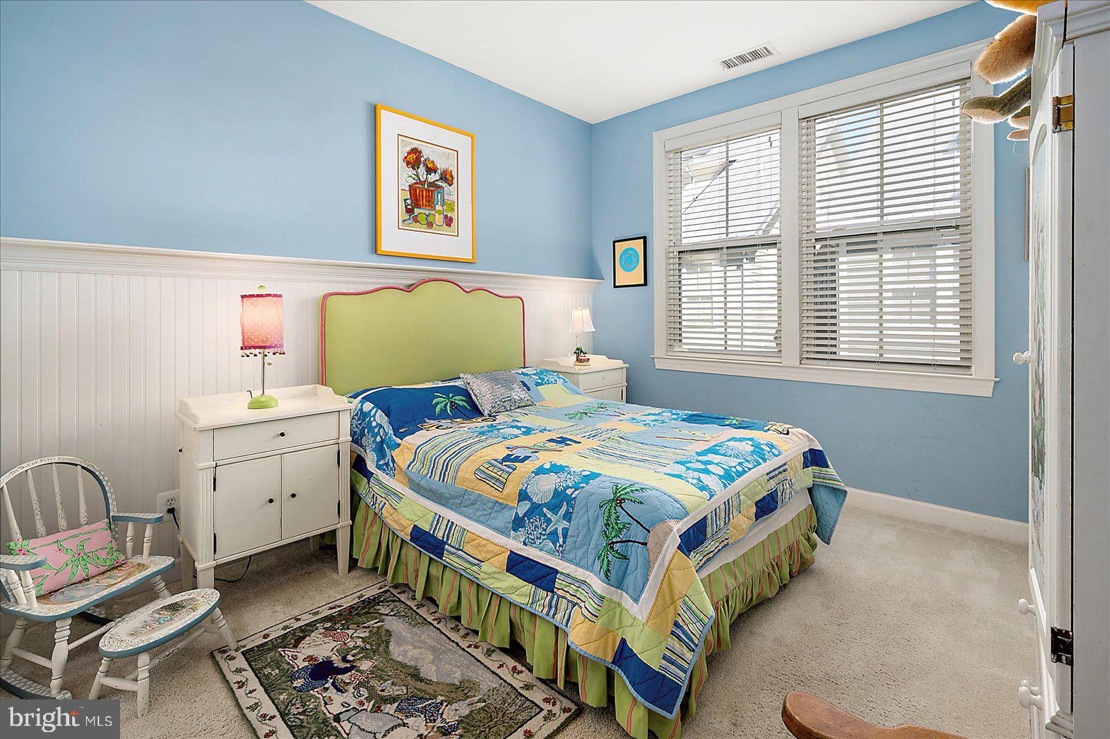 SUNSET ISLAND - Residential