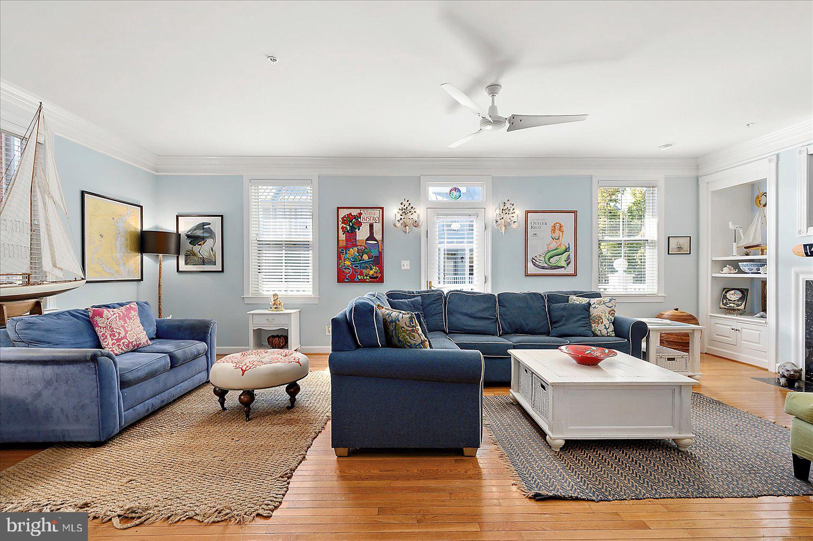 SUNSET ISLAND - Residential