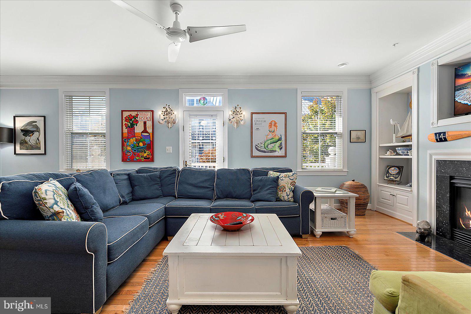 SUNSET ISLAND - Residential