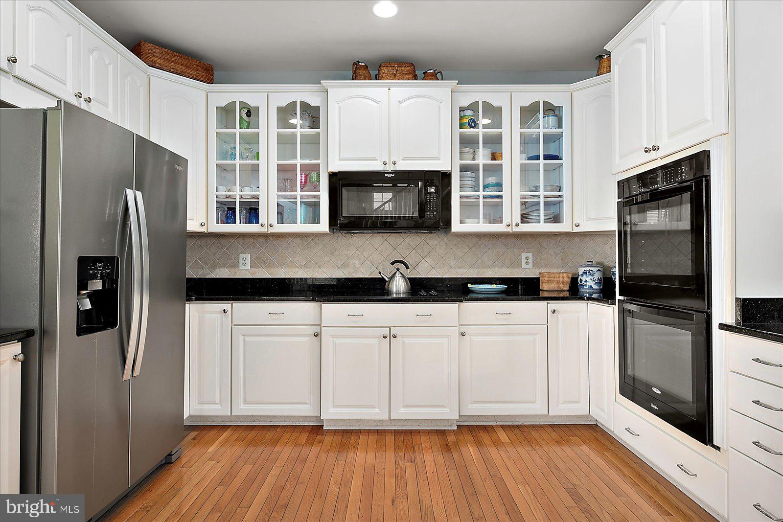 SUNSET ISLAND - Residential