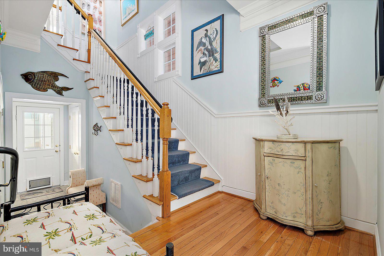 SUNSET ISLAND - Residential