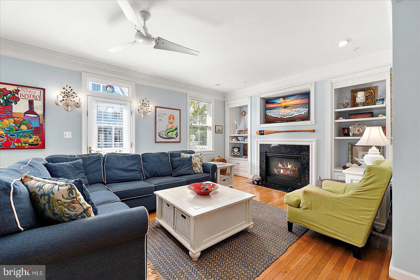 SUNSET ISLAND - Residential