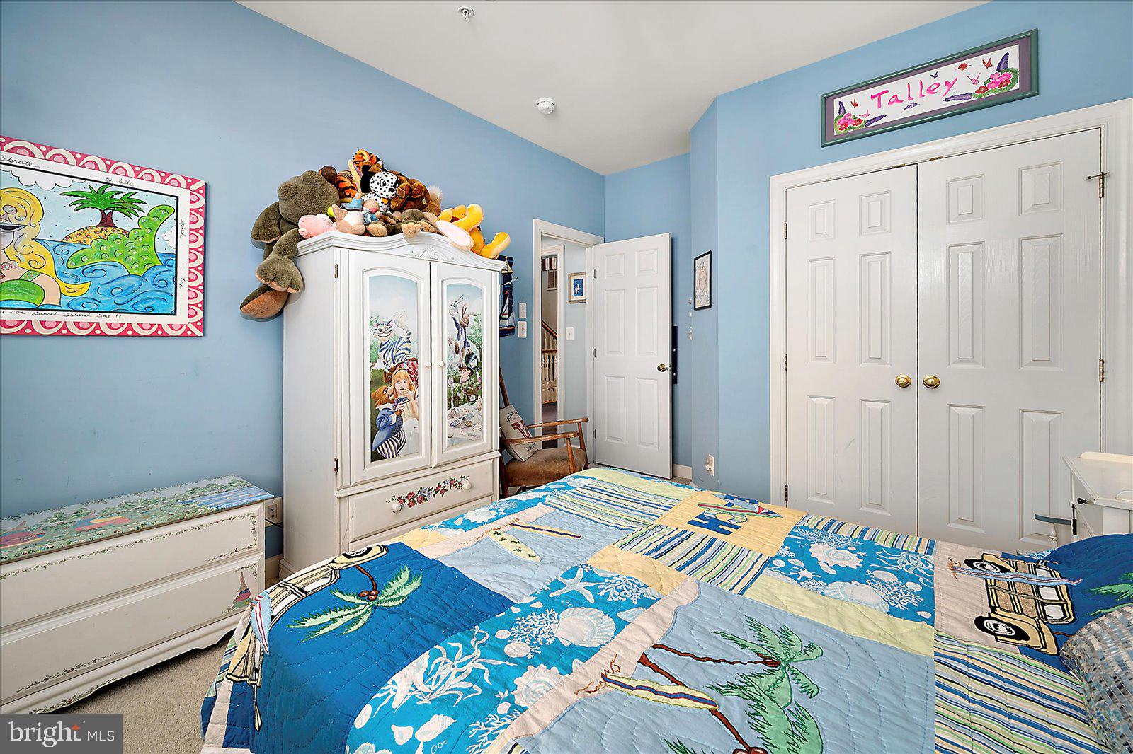 SUNSET ISLAND - Residential