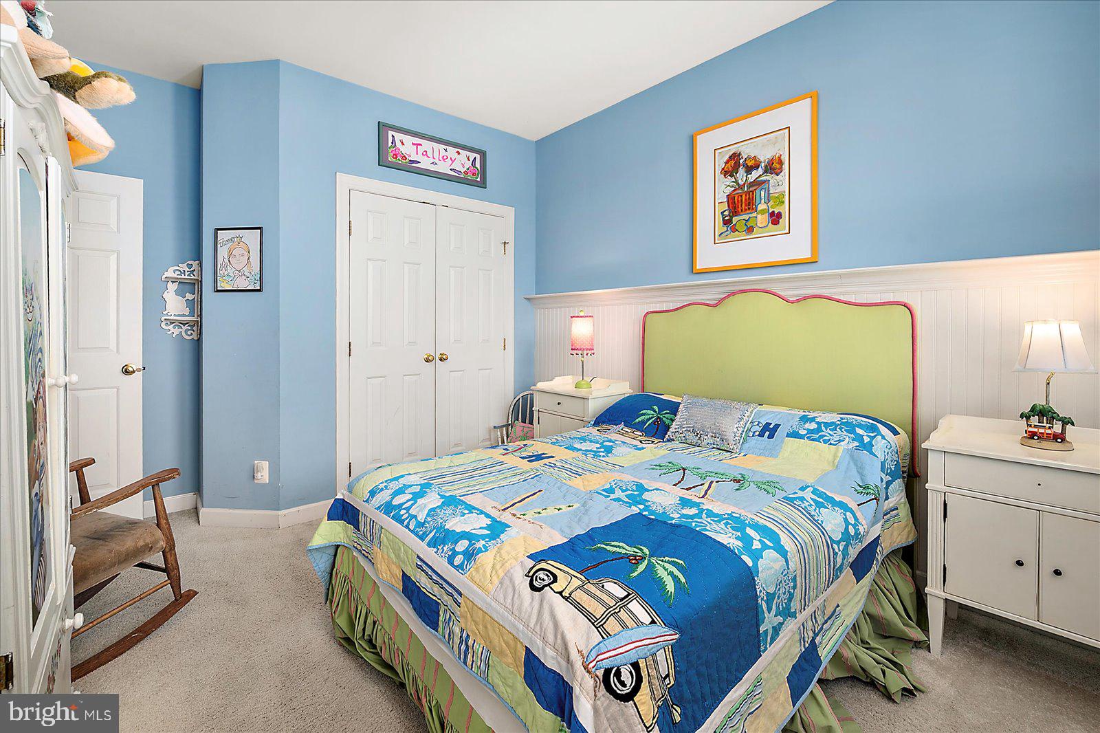 SUNSET ISLAND - Residential