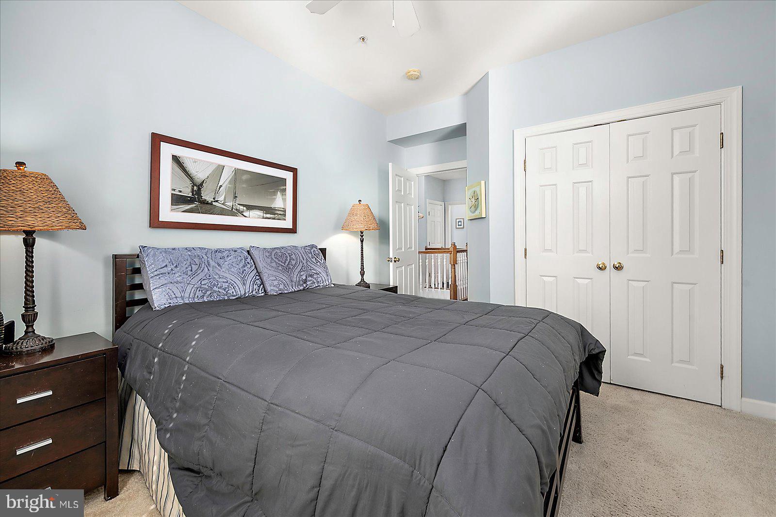 SUNSET ISLAND - Residential