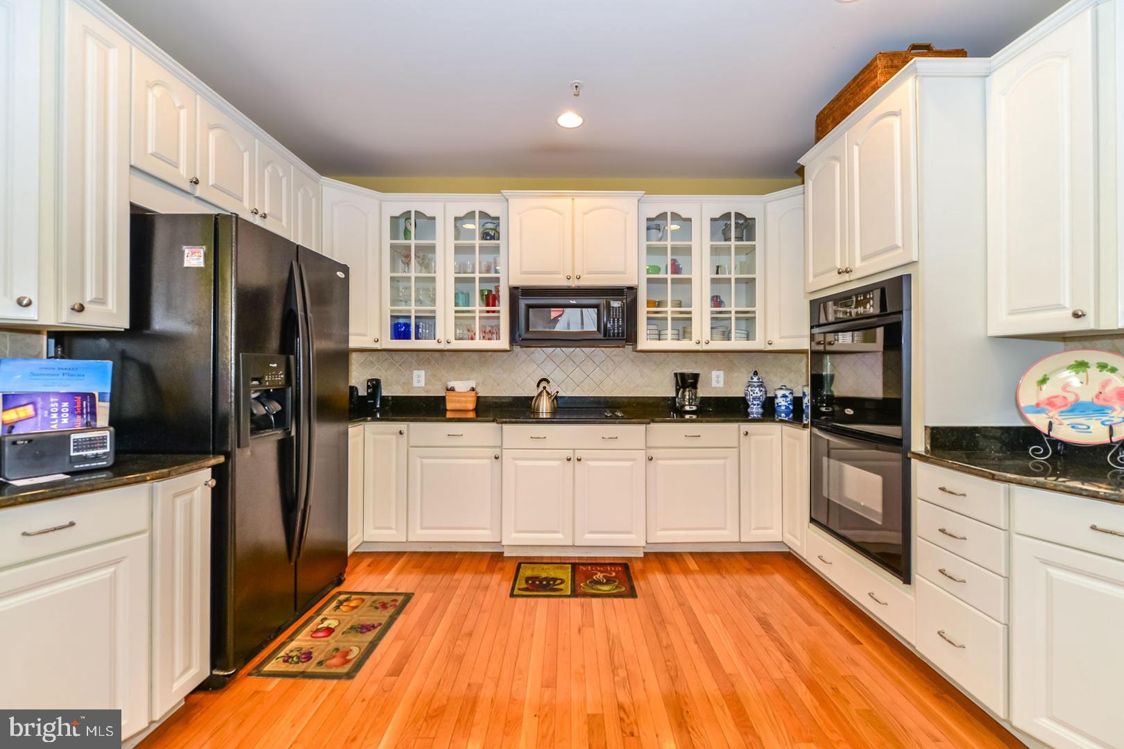 SUNSET ISLAND - Residential