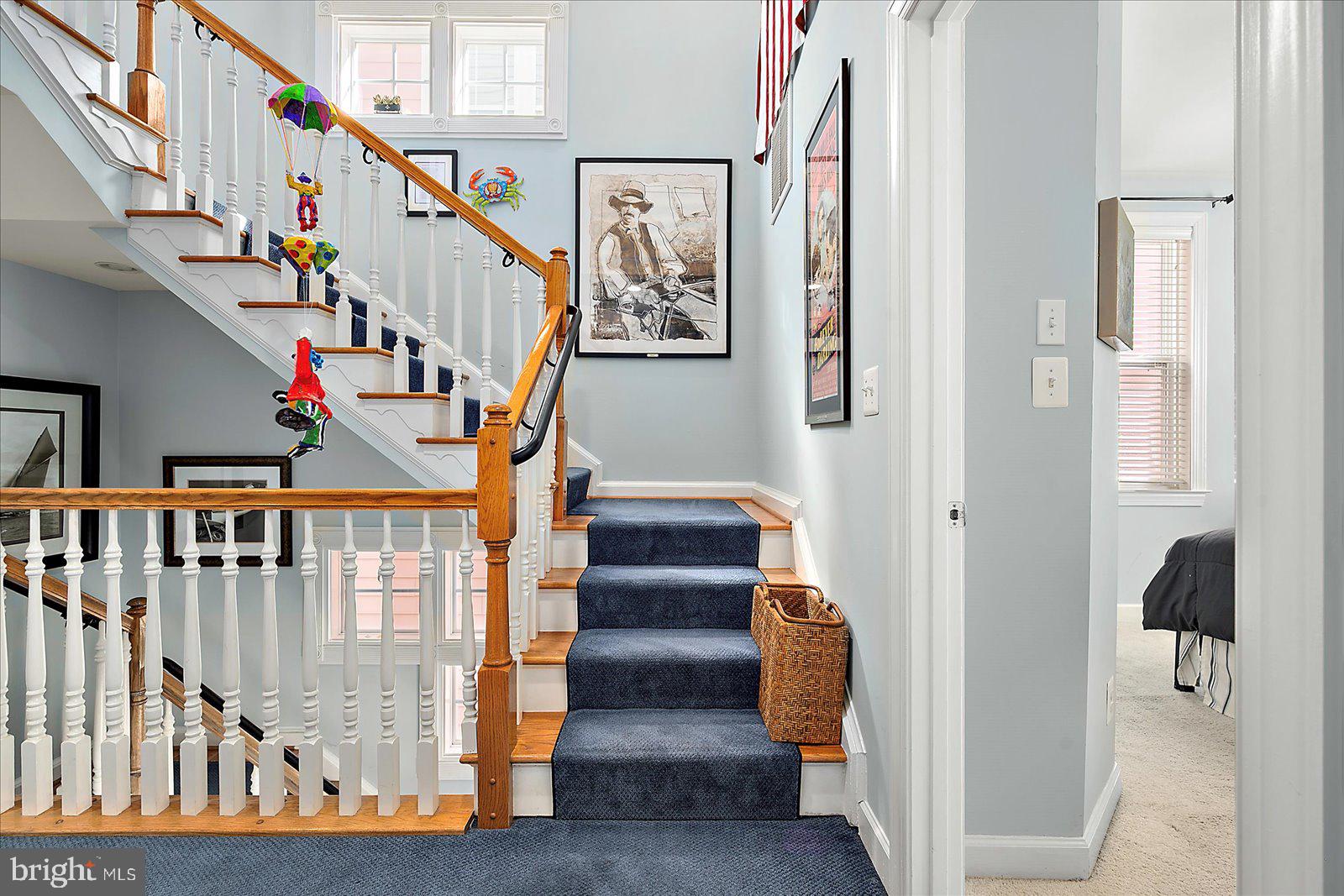 SUNSET ISLAND - Residential