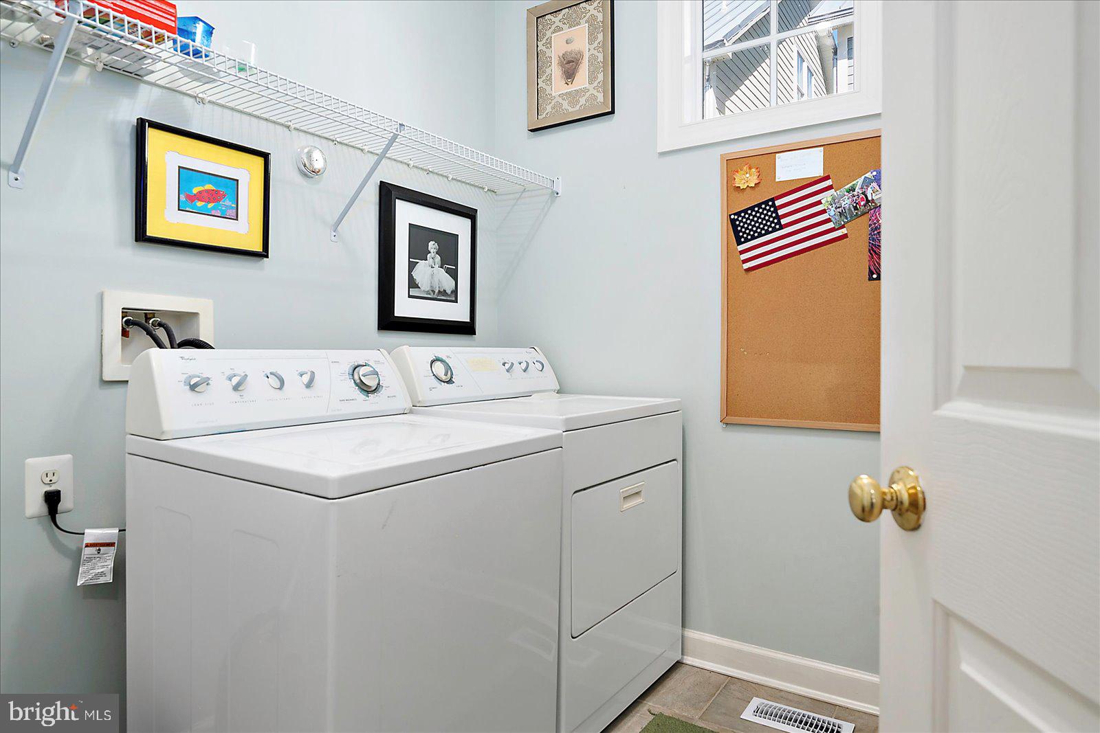 SUNSET ISLAND - Residential