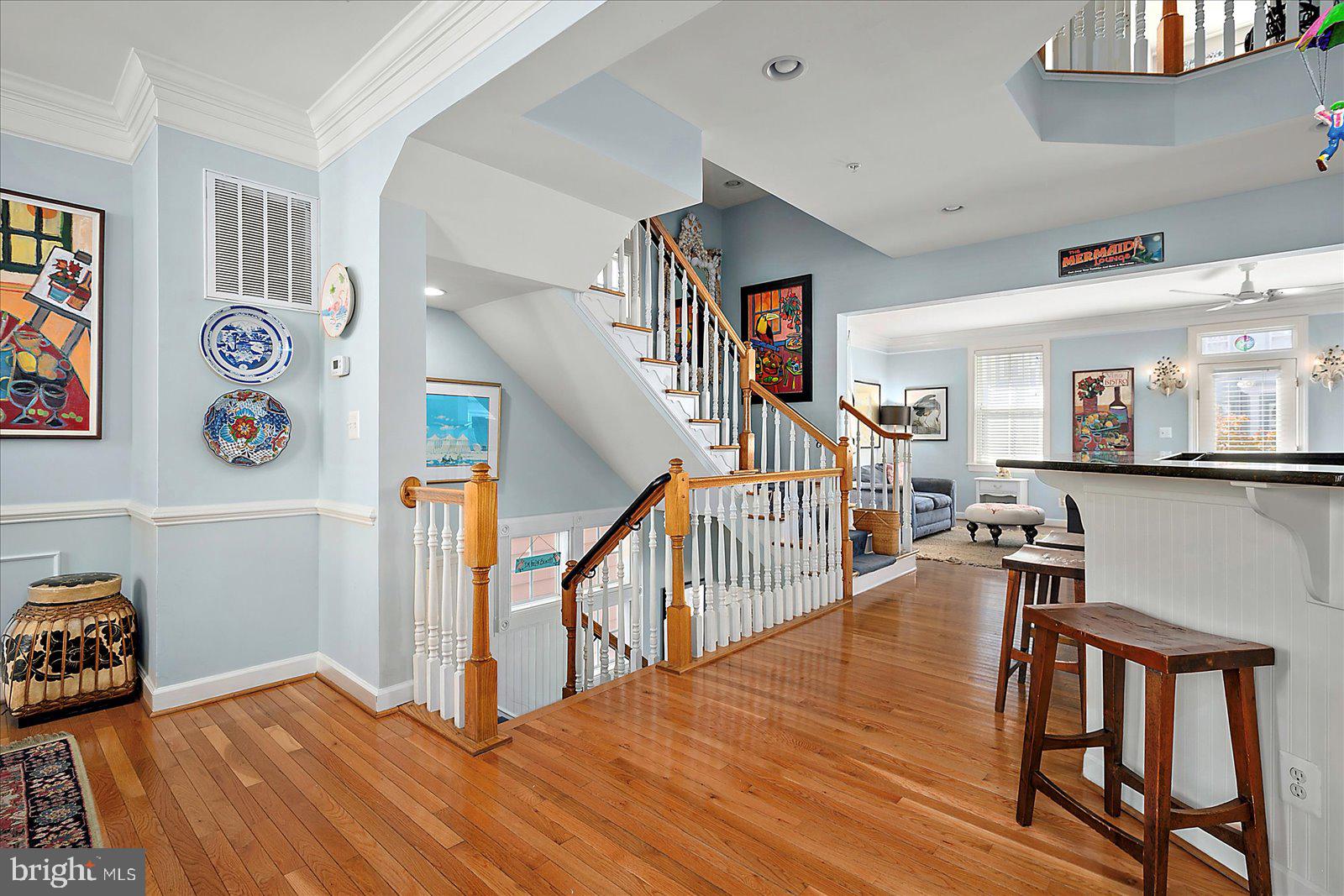 SUNSET ISLAND - Residential