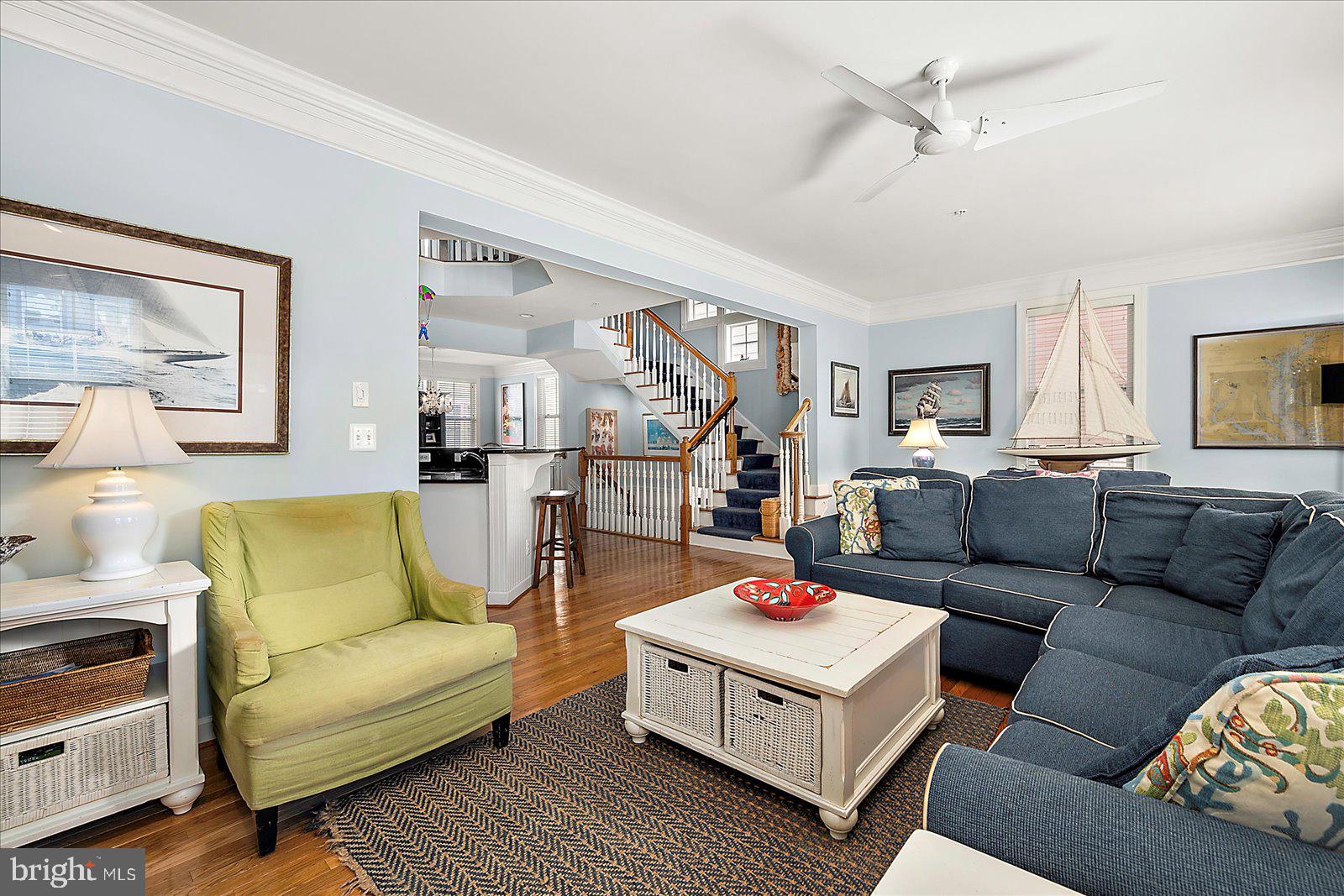 SUNSET ISLAND - Residential