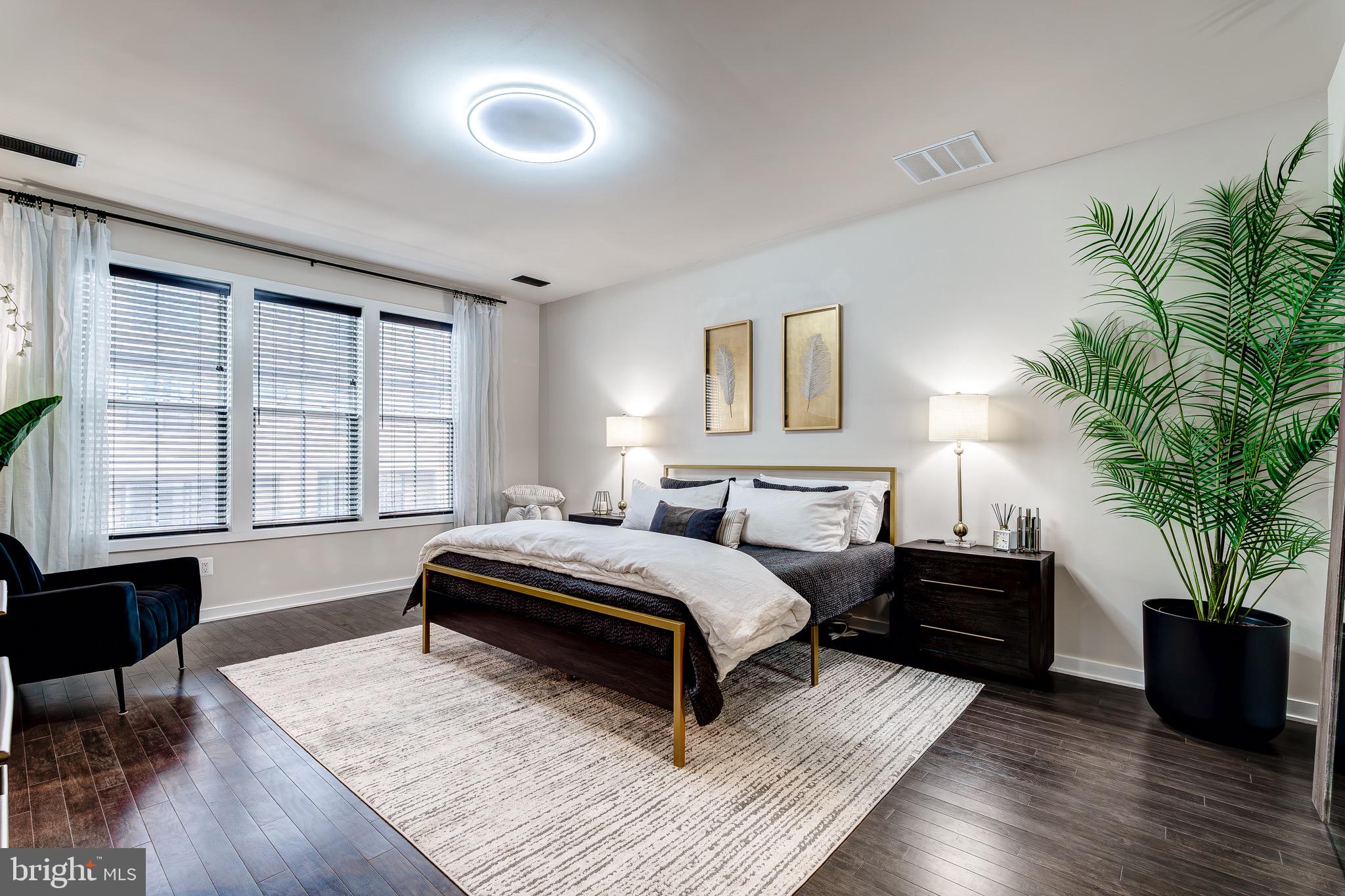 METRO WALK AT MOOREFIELD STATION - Residential