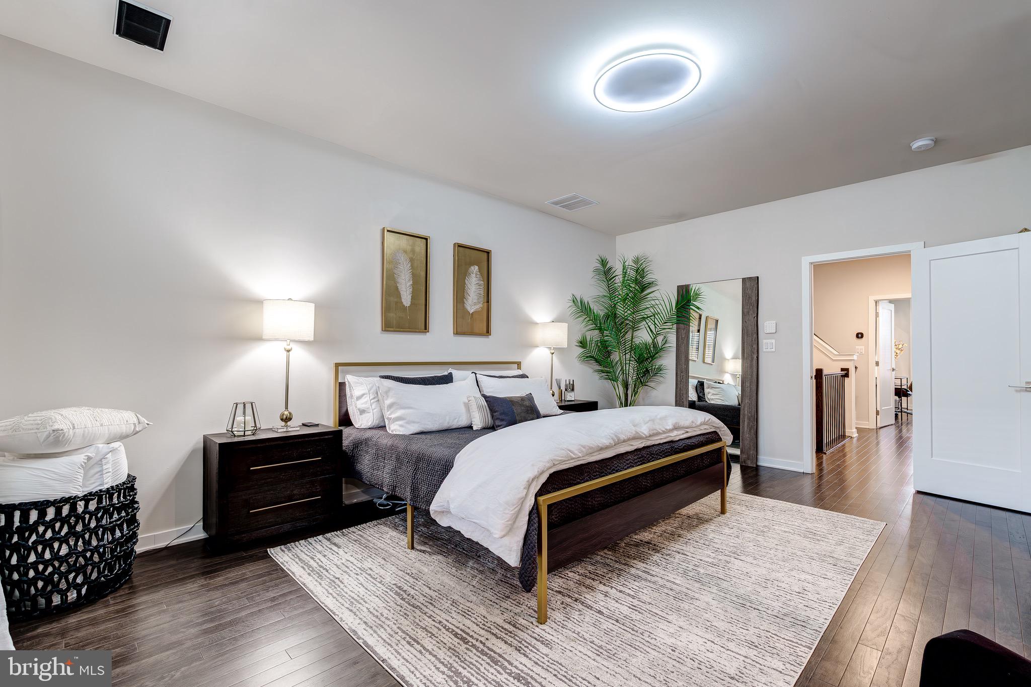 METRO WALK AT MOOREFIELD STATION - Residential