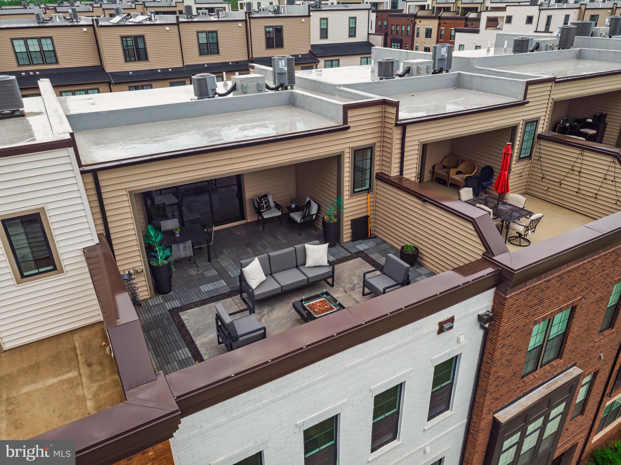 METRO WALK AT MOOREFIELD STATION - Residential