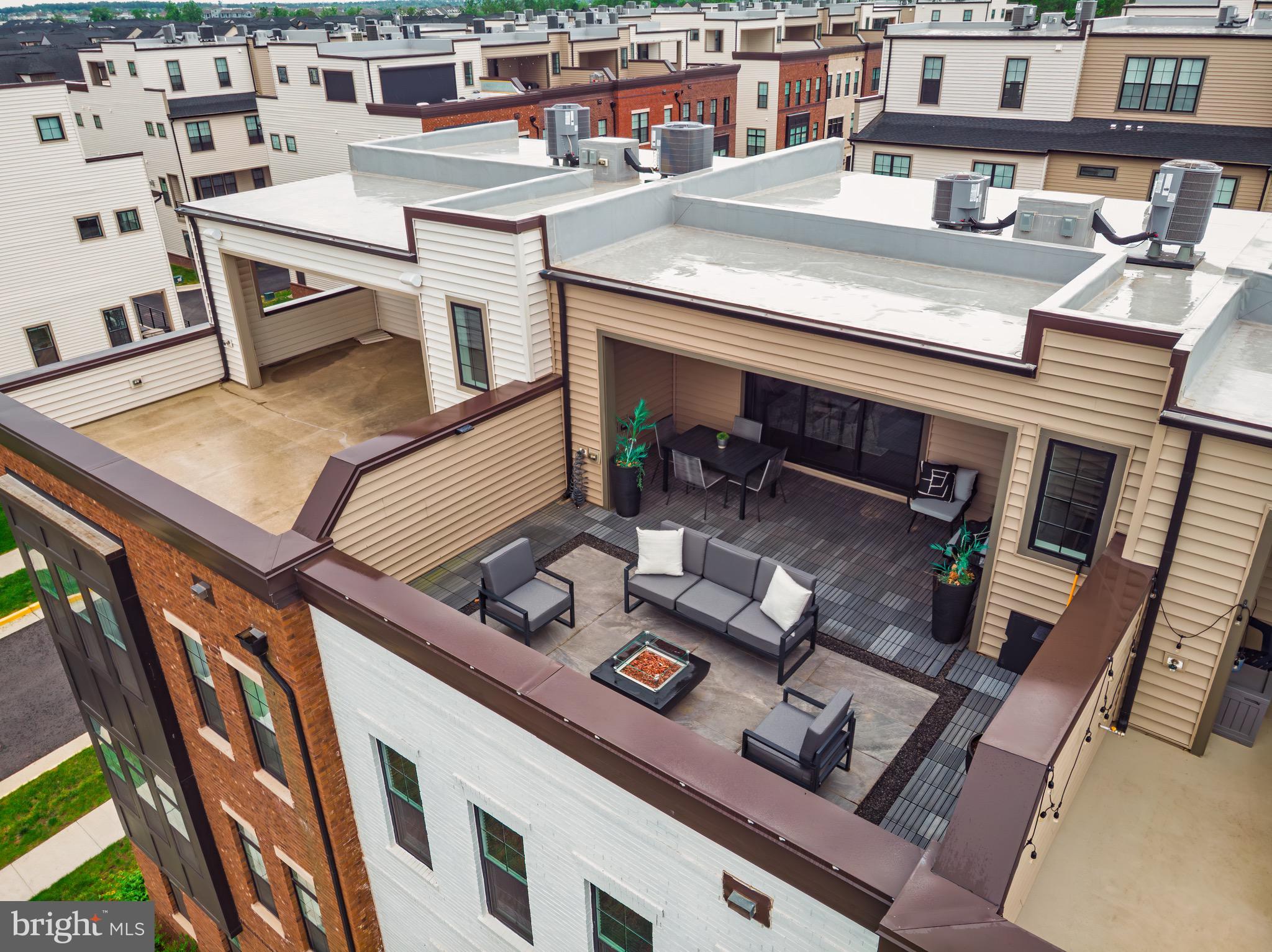 METRO WALK AT MOOREFIELD STATION - Residential