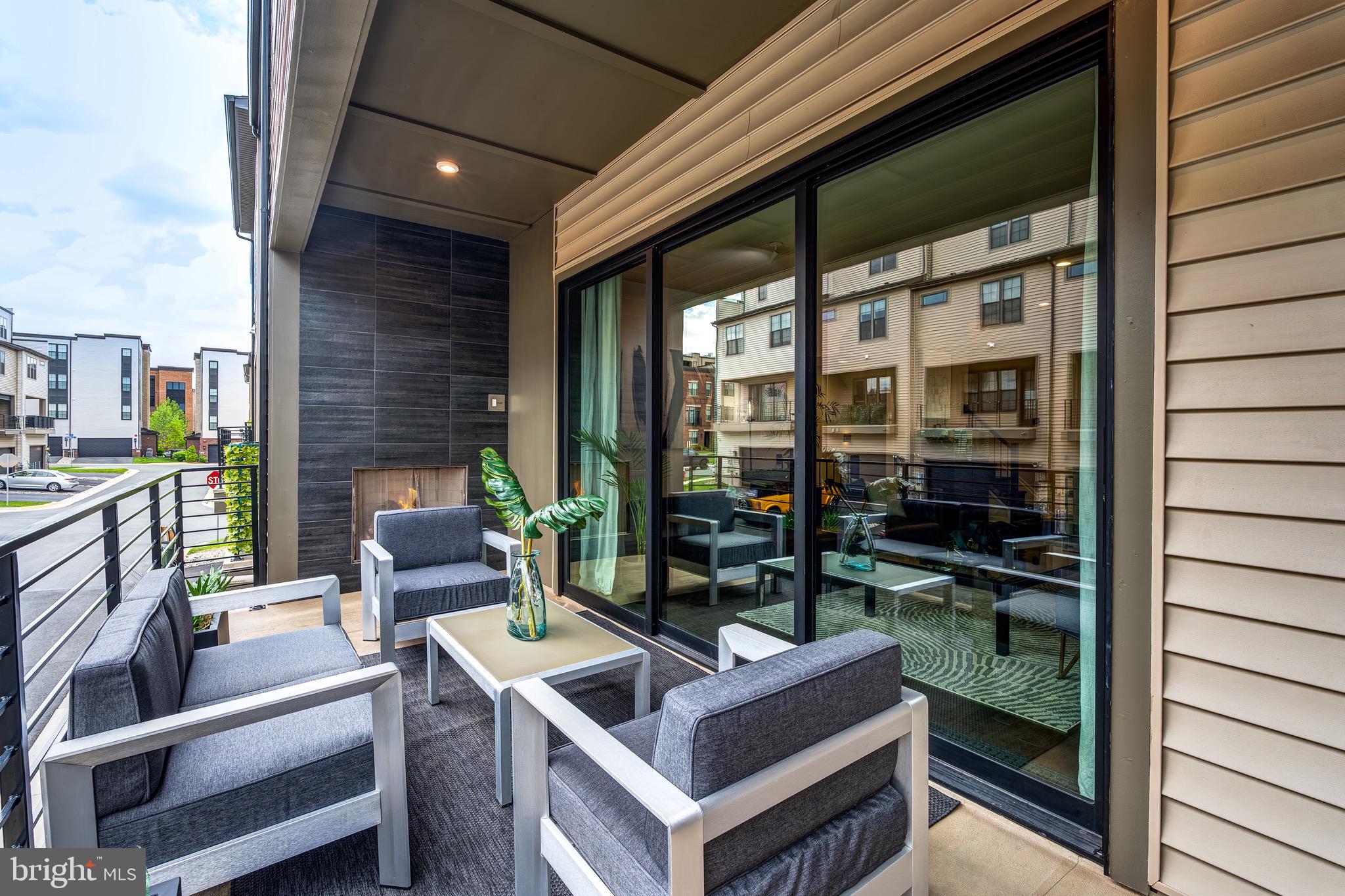 METRO WALK AT MOOREFIELD STATION - Residential