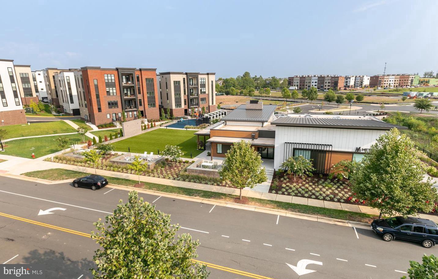 METRO WALK AT MOOREFIELD STATION - Residential