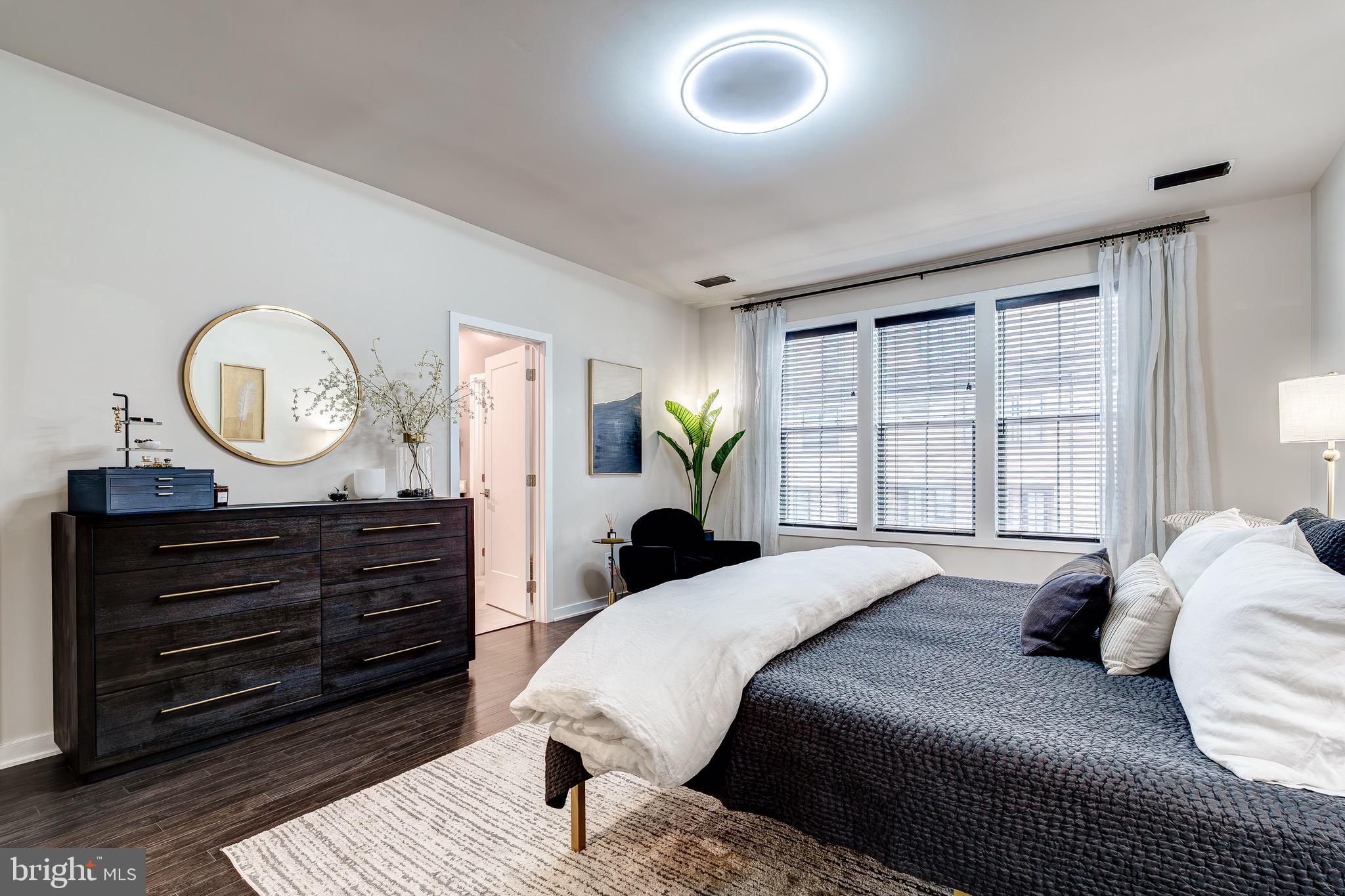 METRO WALK AT MOOREFIELD STATION - Residential