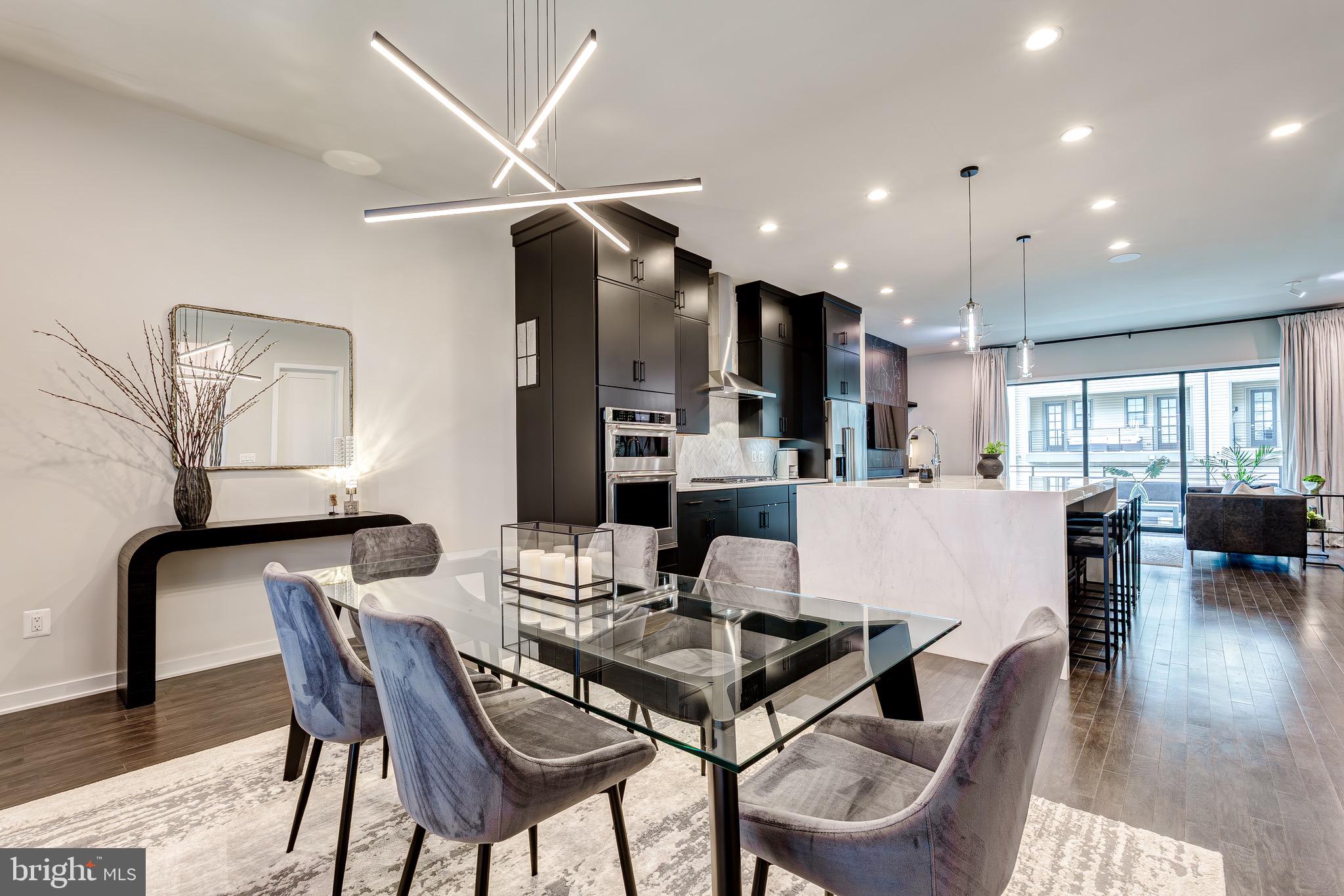 METRO WALK AT MOOREFIELD STATION - Residential