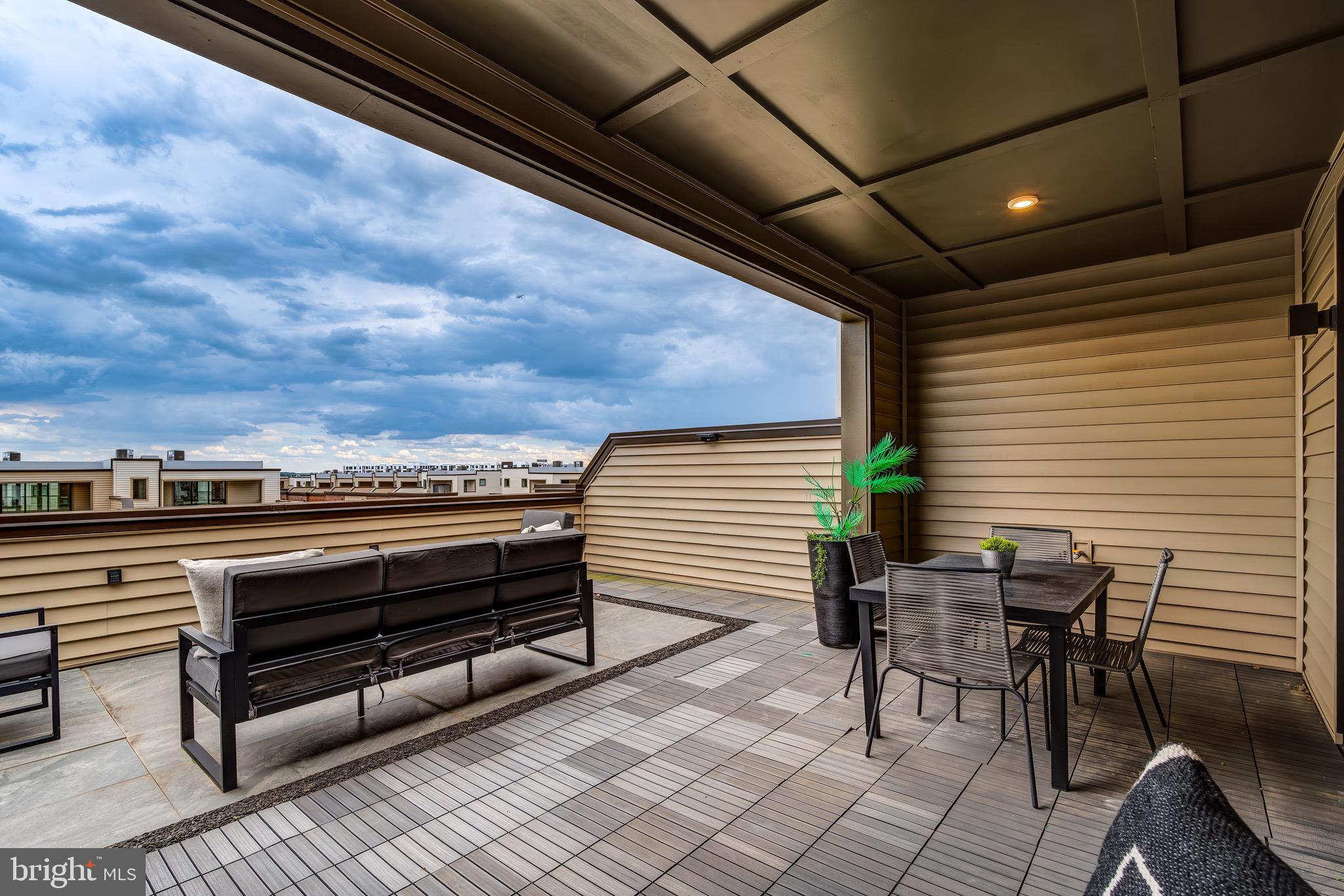 METRO WALK AT MOOREFIELD STATION - Residential