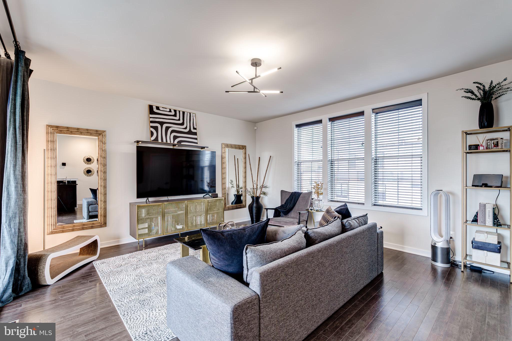 METRO WALK AT MOOREFIELD STATION - Residential