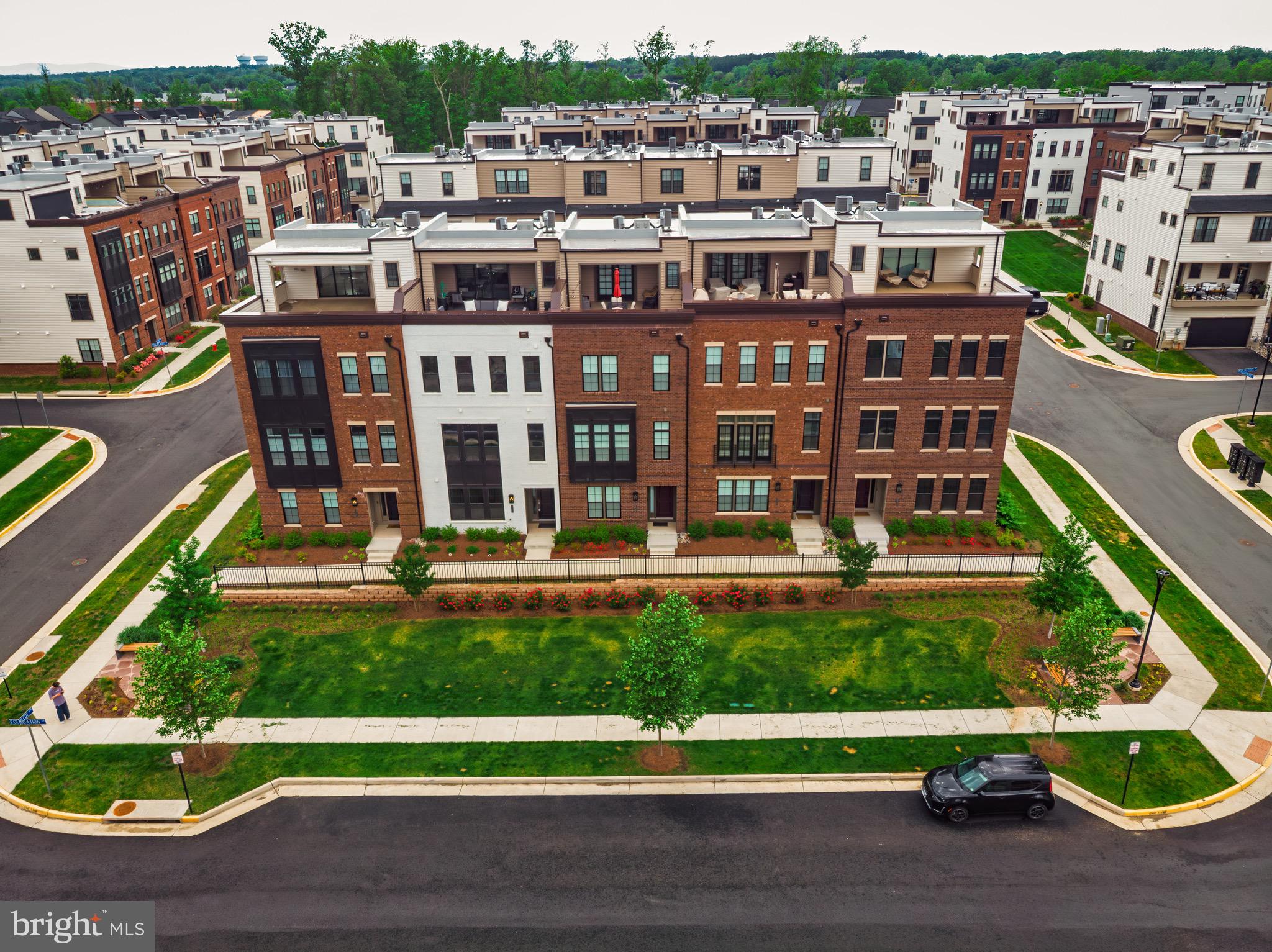 METRO WALK AT MOOREFIELD STATION - Residential