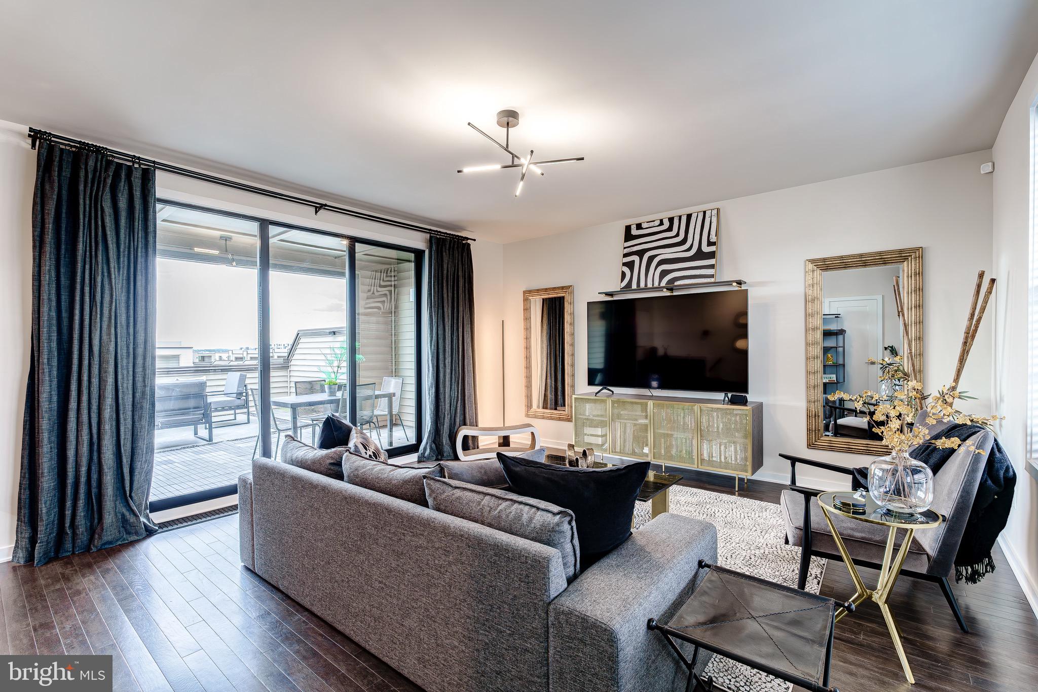 METRO WALK AT MOOREFIELD STATION - Residential