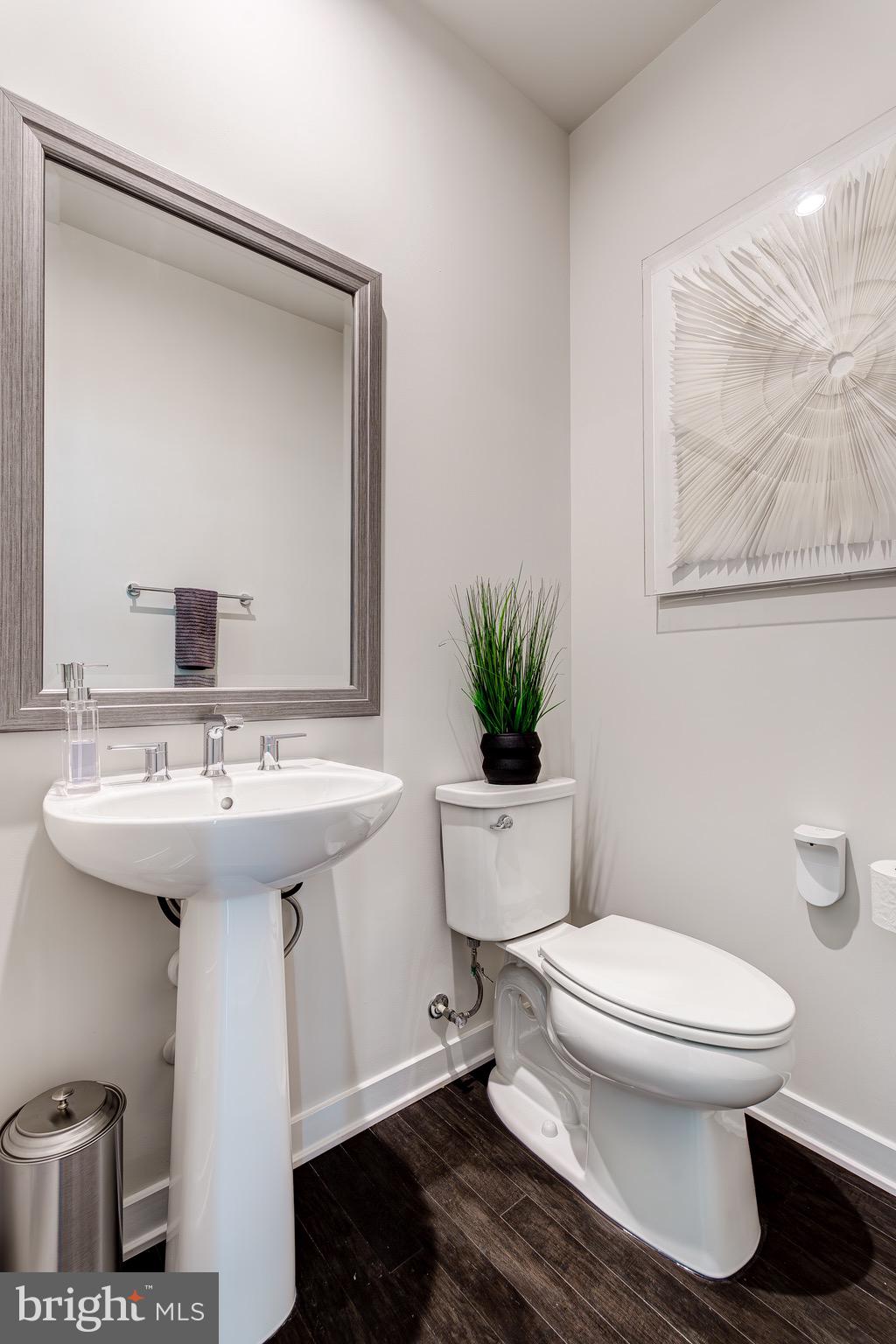 METRO WALK AT MOOREFIELD STATION - Residential